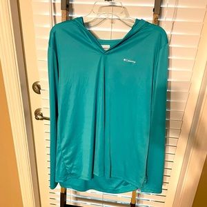 Columbia rashguard with hood